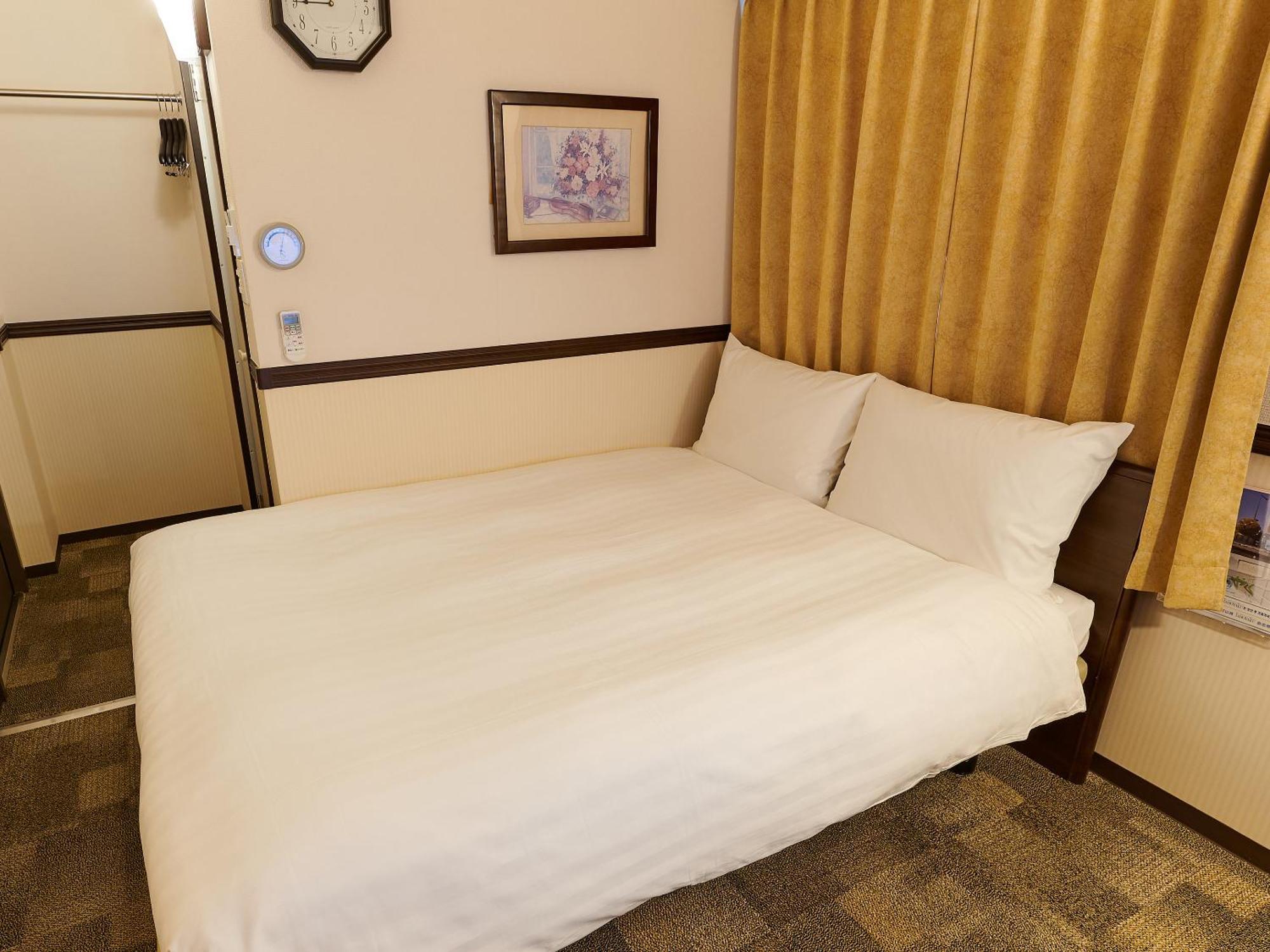 Toyoko Inn Osaka Shinsaibashi Nishi Szoba fotó